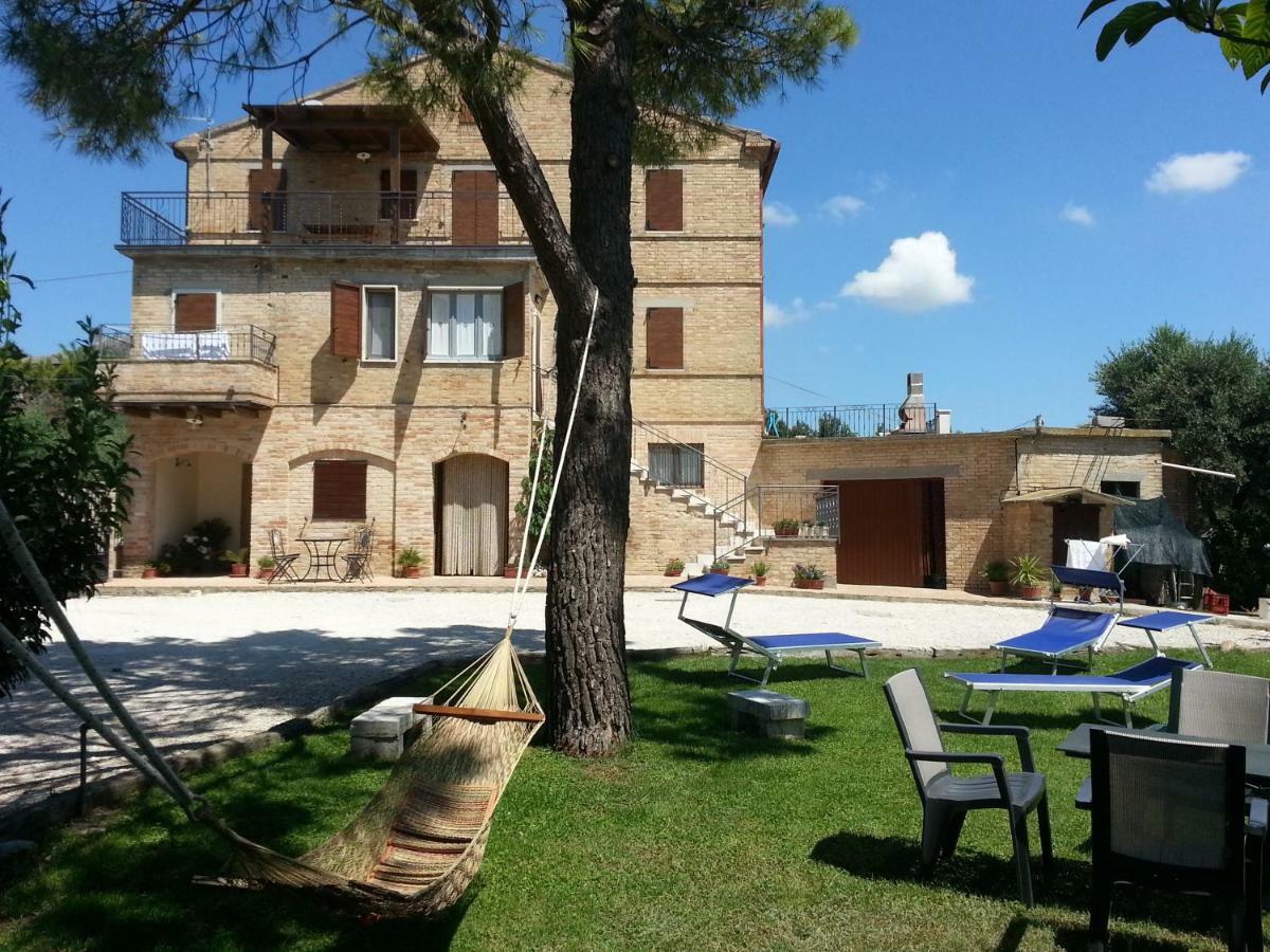 Agriturismo Galanti Cossignano Kültér fotó