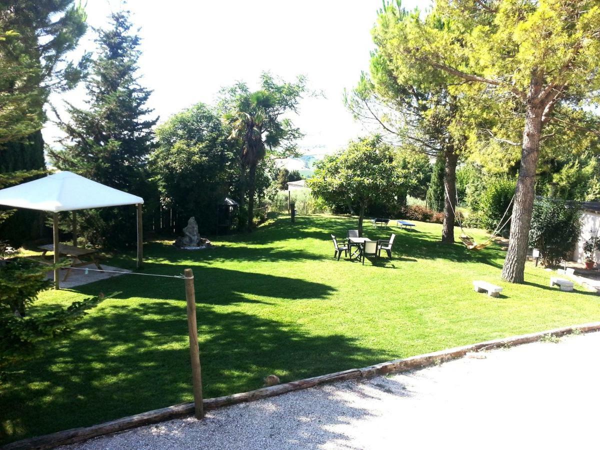 Agriturismo Galanti Cossignano Kültér fotó